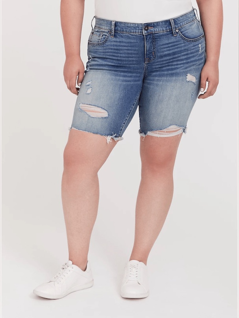 Torrid distressed mid rise denim Bermuda shorts, 26W plus size, NEW